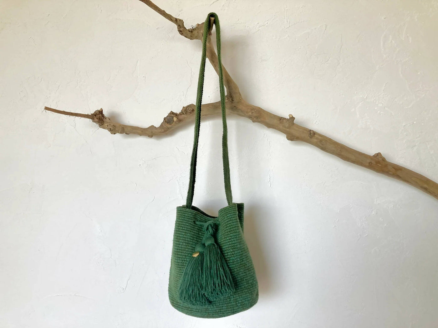 コロンビア発　Flamenco Bag Medium Viridian　アクリル 100%