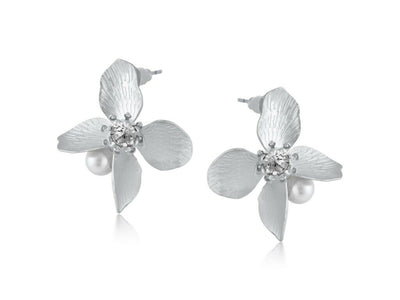 3577 Cordelia メタル　フローラル　ピアス