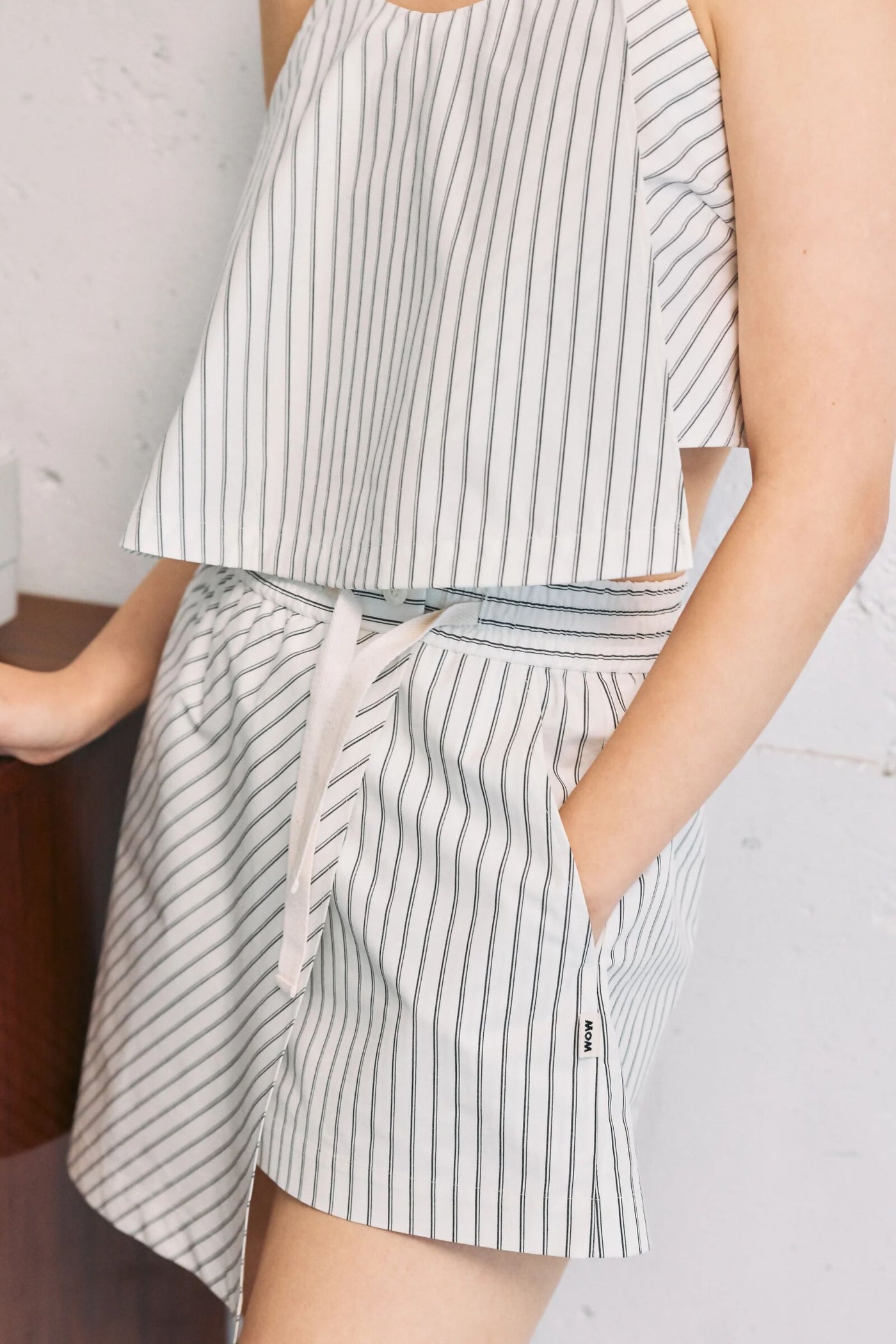 Wrap Silk Shorts【White stripe】