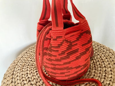 コロンビア発 Pumba Bag Medium Copper Red (C) アクリル 100%