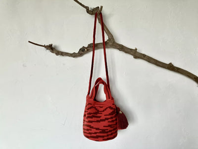 コロンビア発 Pumba Bag Medium Copper Red (C) アクリル 100%