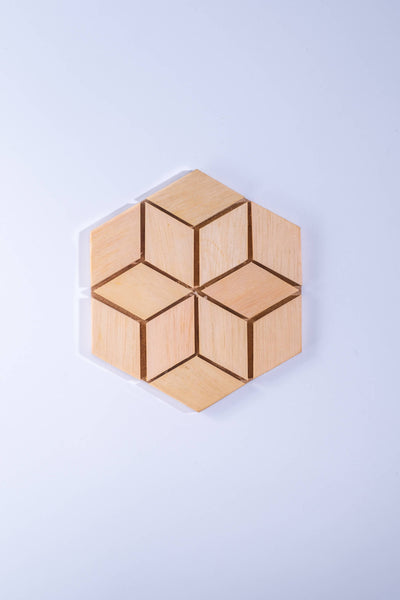 Sukhasa　バリ島100％リサイクル木材 『六角形ウッドコースター』