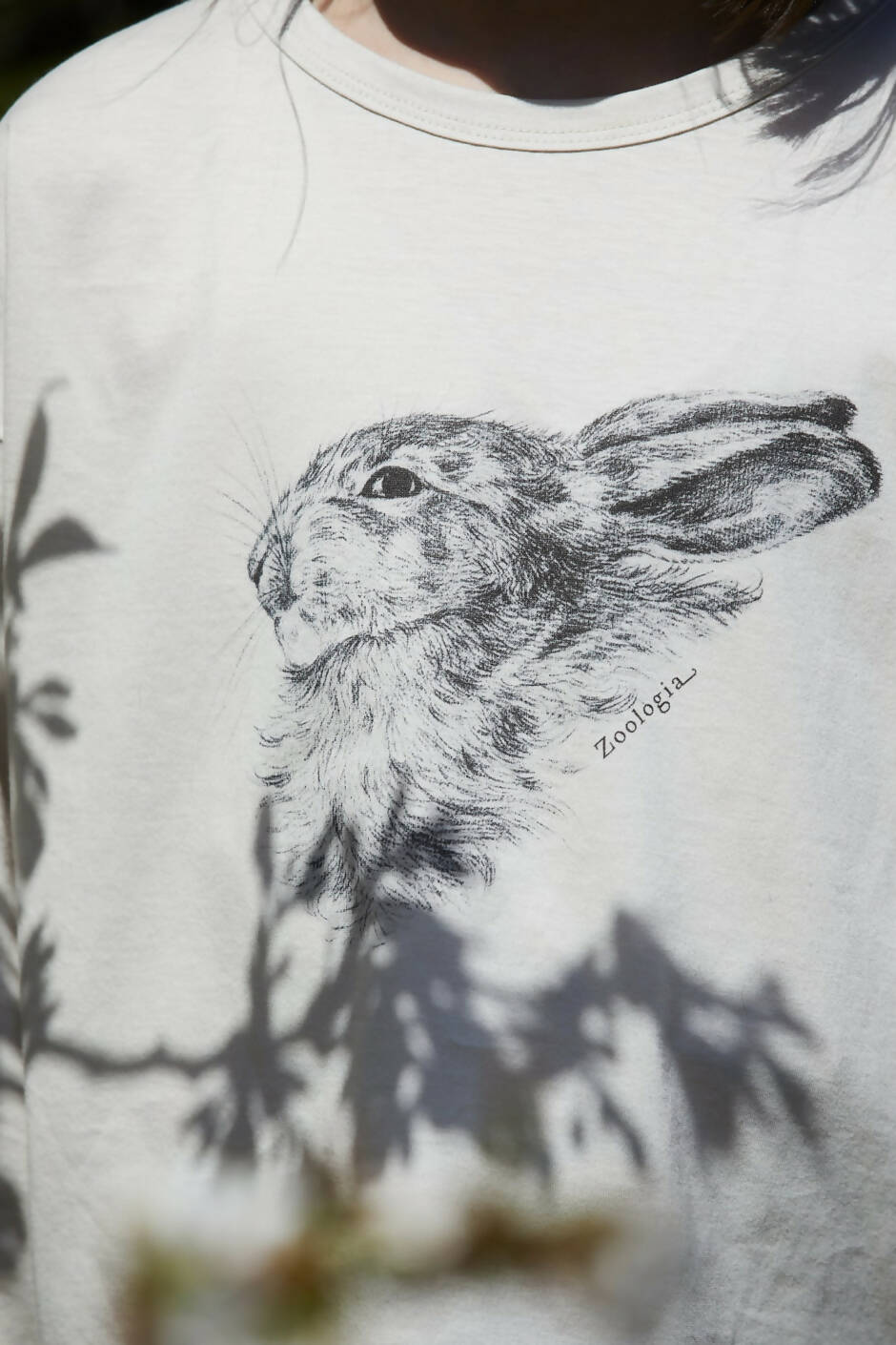 ウサギの長袖Tシャツ／ Rabbit Long sleeve T-shirt