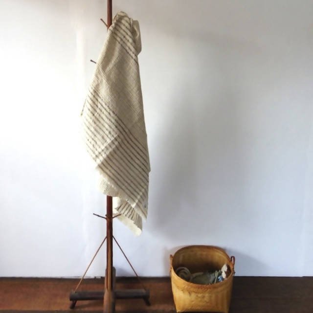 大判サイズ　ラオスの手織り布　square series (大判サイズ 90cm×180〜200cm)